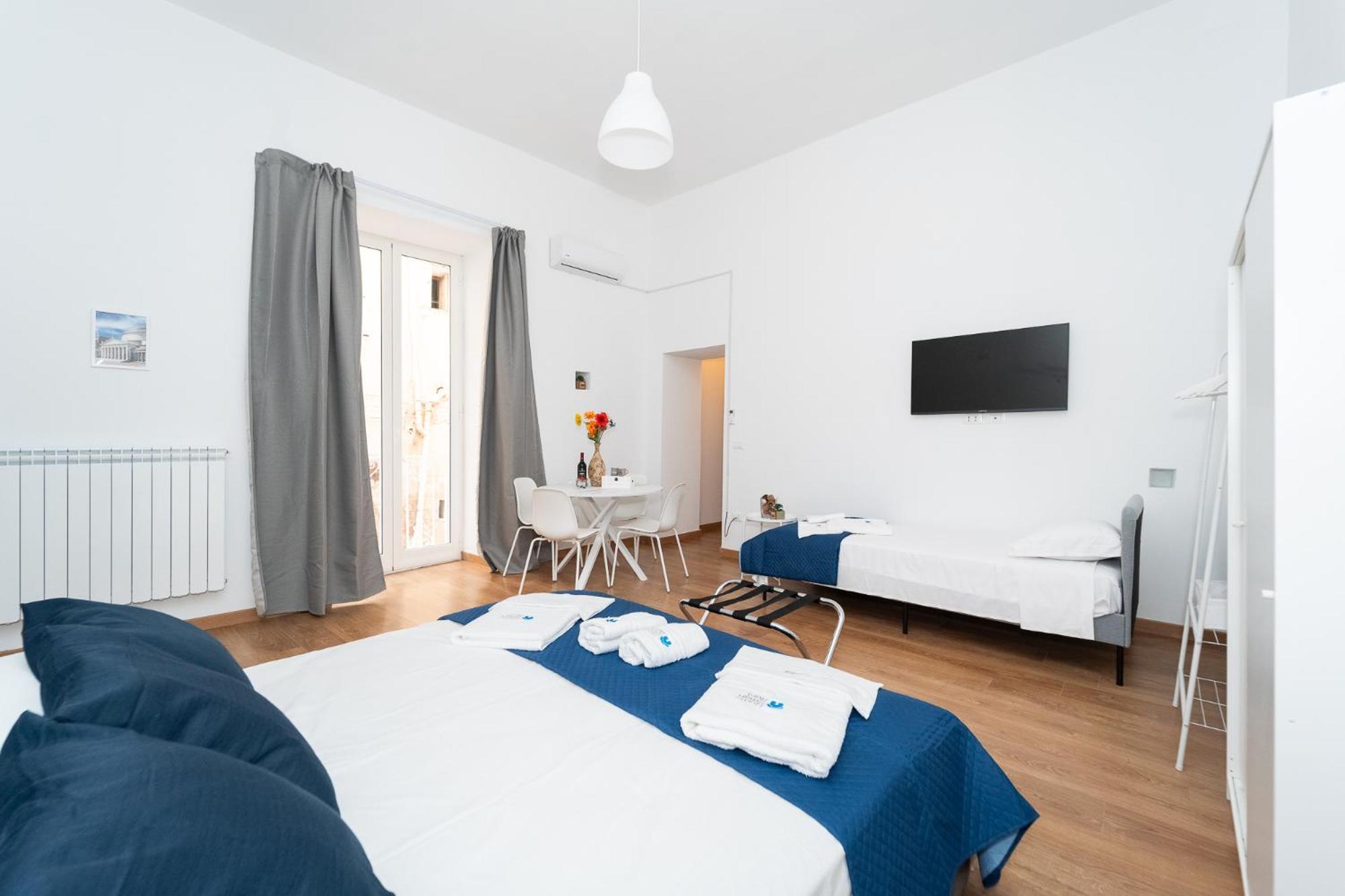 Home Smart Rent Appartamento Nei Pressi Di Via Toledo 2 Camere Da Letto Napoli Dış mekan fotoğraf